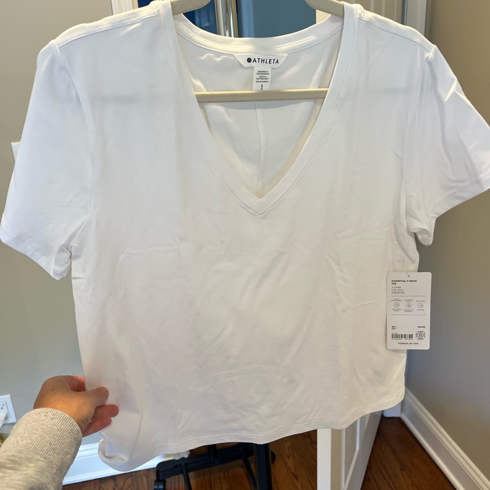 Athleta Women's Classic White V-Neck Tee Sz Small